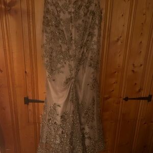 Montage by Mon Cheri, Size 14, bronze